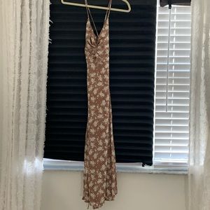 Lulu’s Floral Open Back Dress